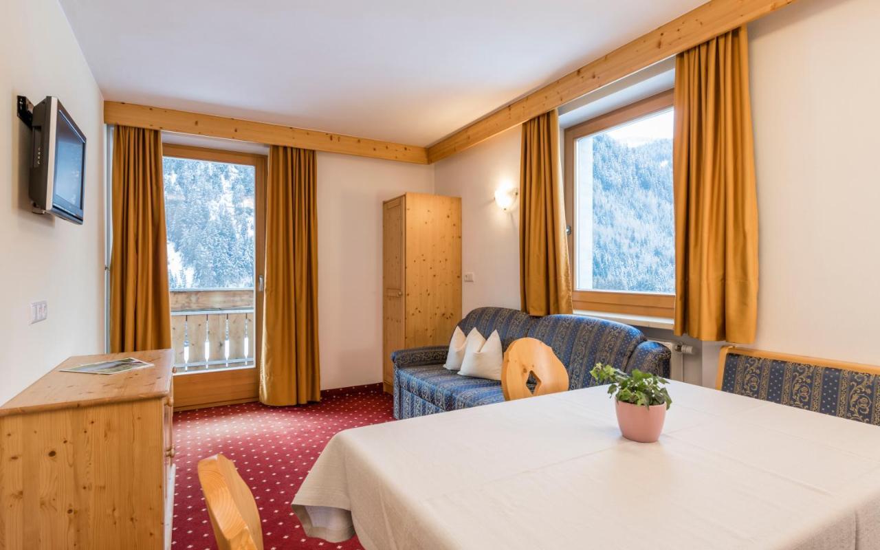 B&B Hotel Alpenrose Rooms & Apartments Valles Eksteriør billede