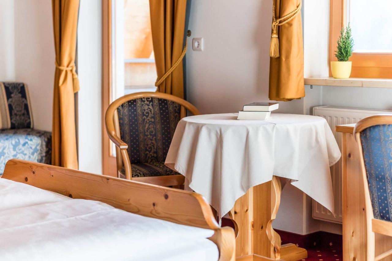B&B Hotel Alpenrose Rooms & Apartments Valles Eksteriør billede