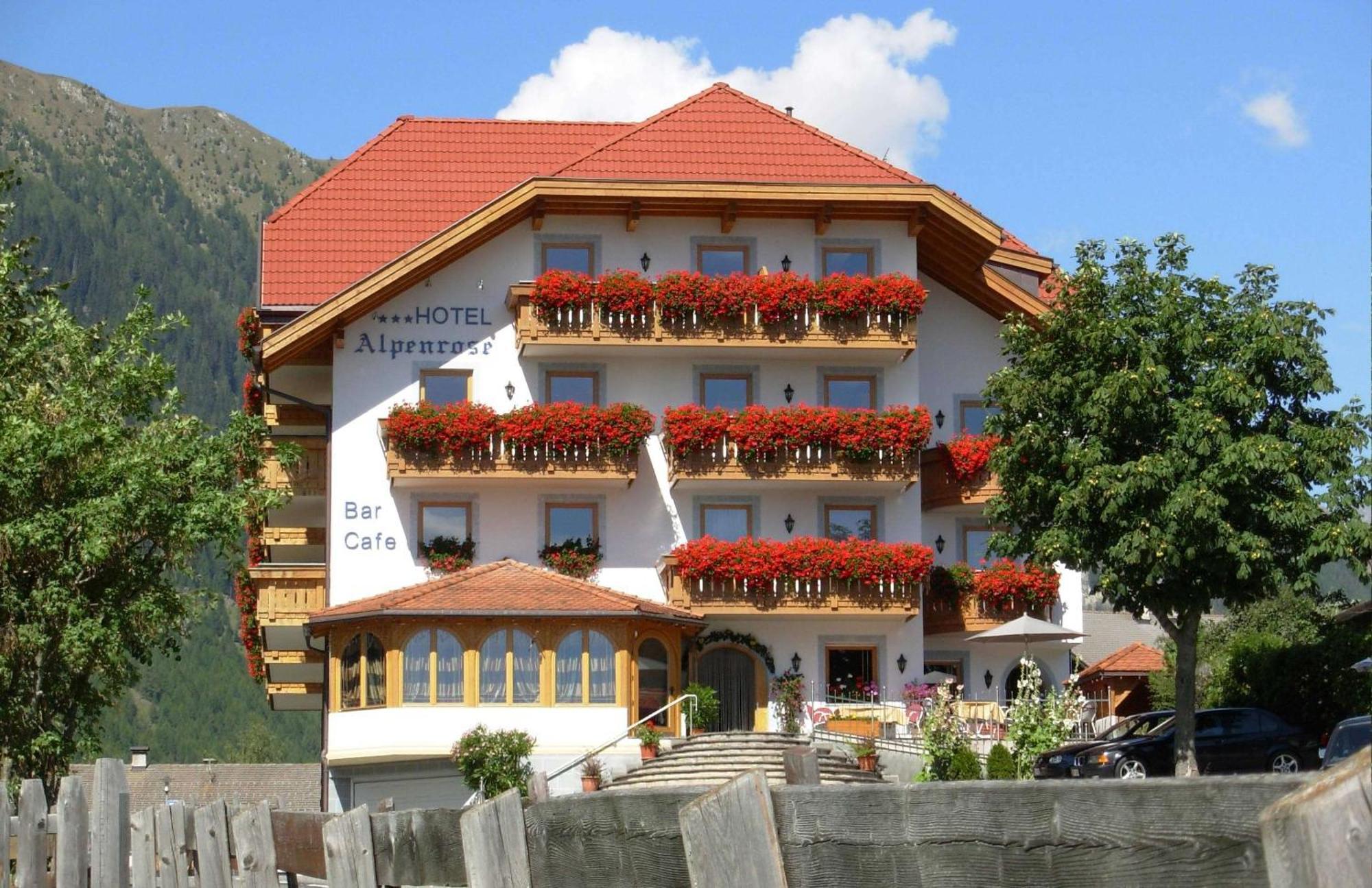 B&B Hotel Alpenrose Rooms & Apartments Valles Eksteriør billede